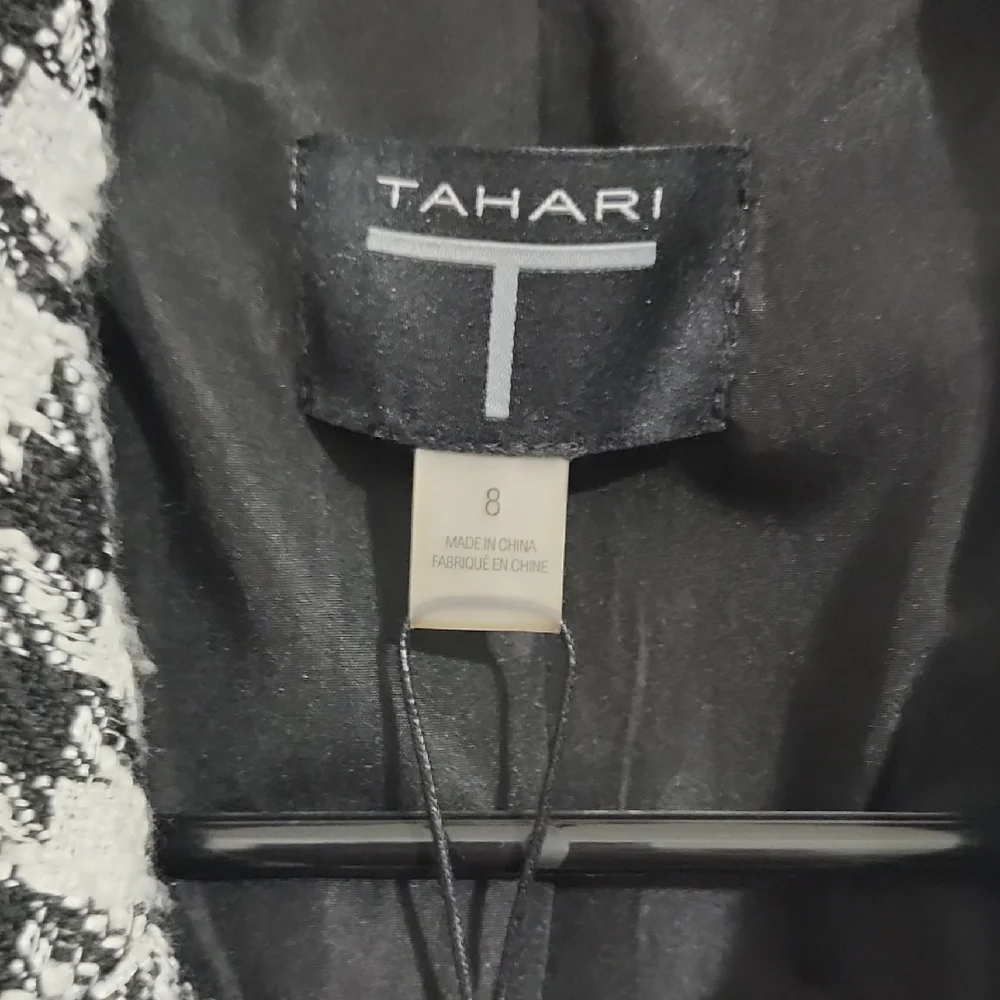 Tahari Black and White Houndstooth Blazer - Picture 2 of 6